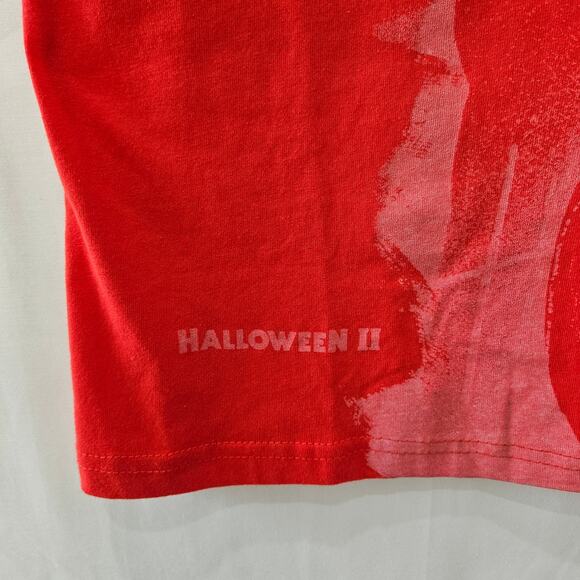 Halloween II Michael Myers Embroidered Graphic Red Tee Size Medium - Picture 5 of 7
